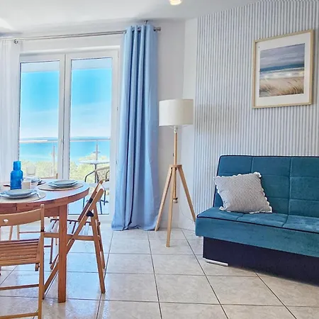 Apartment Holidayhomepl 9 Fala Przy Plazy Z Widokiem Na Morze I Osobna Sypialnia *